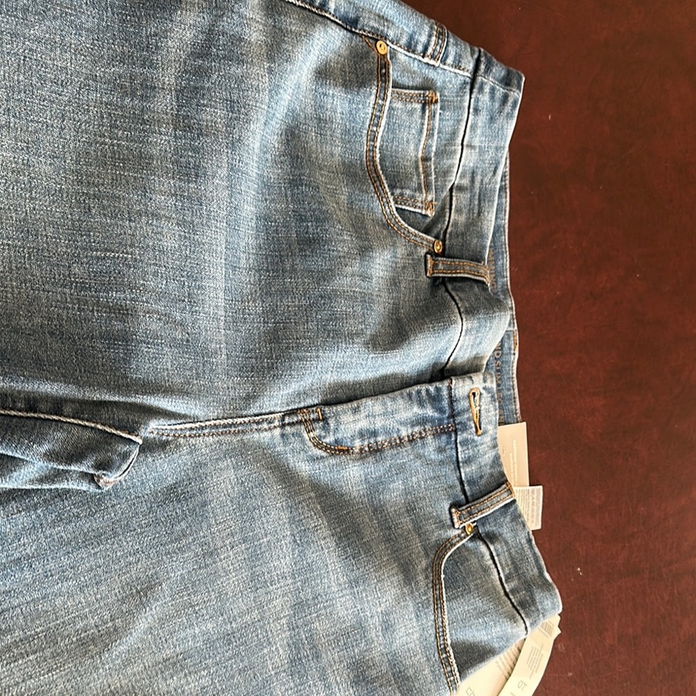 Chico's So Slimming Blue Jeans
